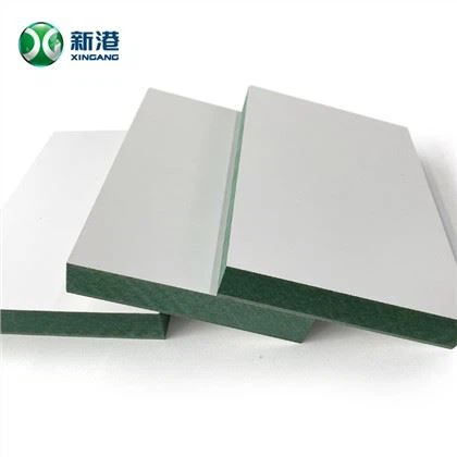 เมลามีนต้องเผชิญกับ HMR MDF หนา 18 มม. 1220x2440x18 มม. สีเขียวทนความชื้นสูง / HMR Green