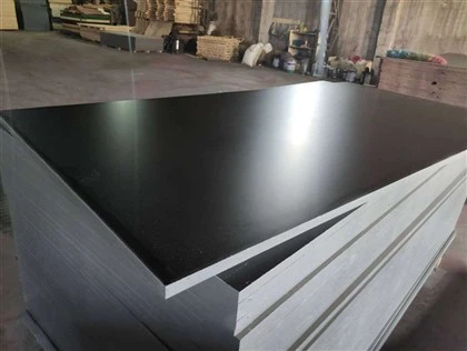 ภาพยนตร์ Poplar Core Market Saudi Arabia Film เผชิญกับไม้อัด